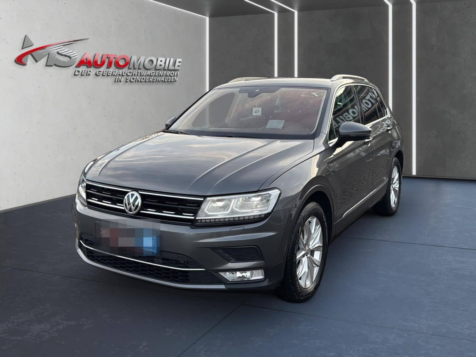 Volkswagen Tiguan Highline 4Motion+LED+HUD+AHK+ACC+1.HAND foto 1