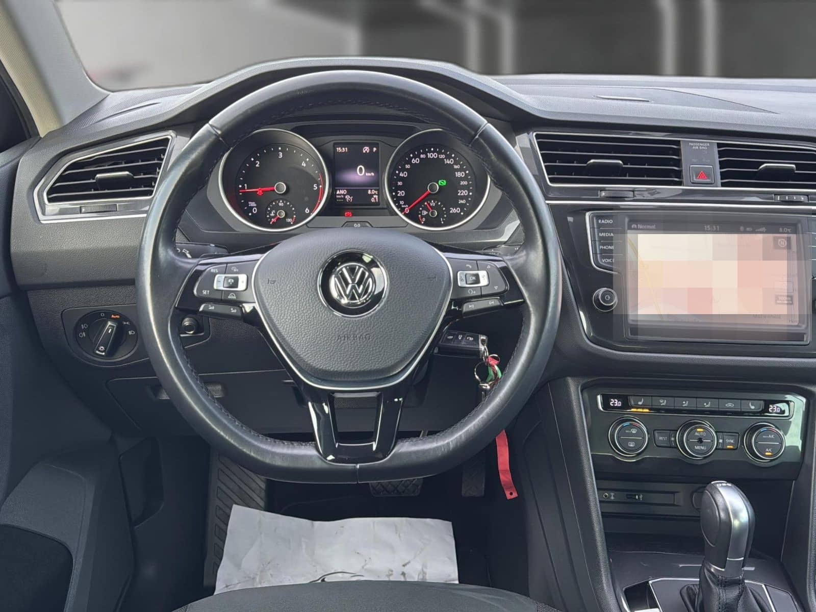 Volkswagen Tiguan Highline 4Motion+LED+HUD+AHK+ACC+1.HAND foto 12