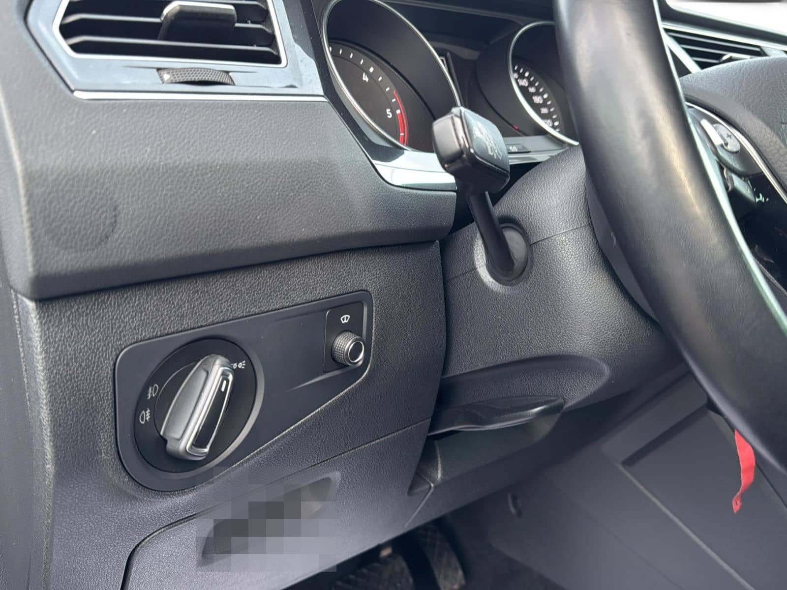 Volkswagen Tiguan Highline 4Motion+LED+HUD+AHK+ACC+1.HAND foto 17