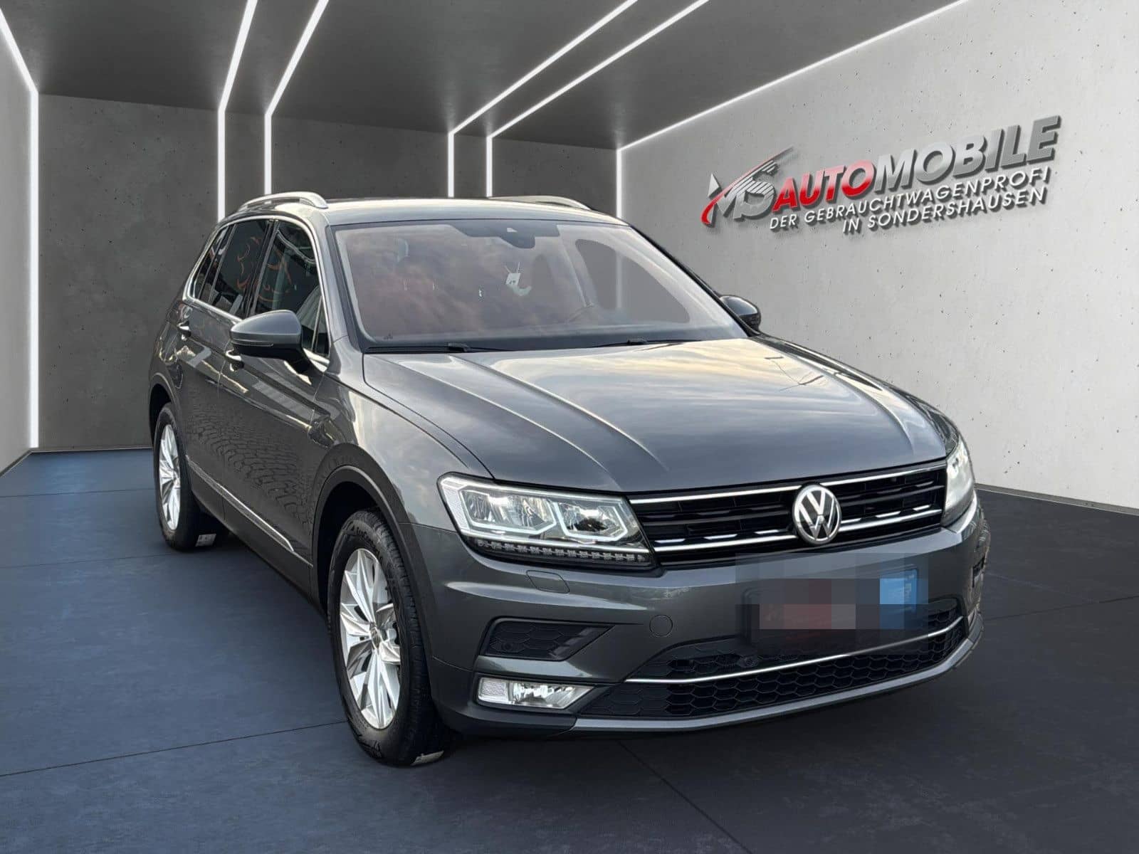 Volkswagen Tiguan Highline 4Motion+LED+HUD+AHK+ACC+1.HAND foto 3