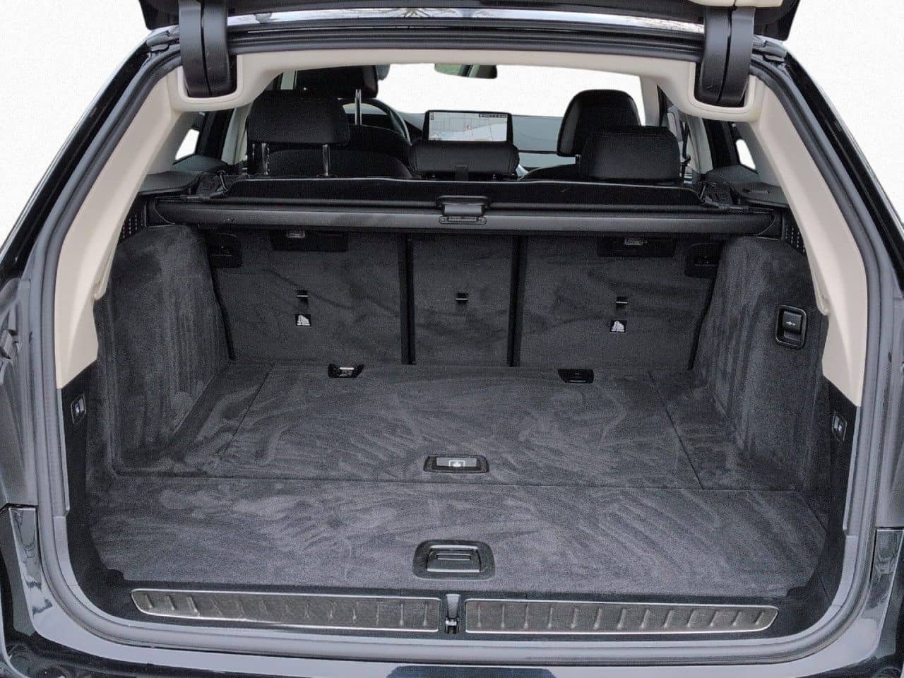 BMW 540d xDr T Luxury KomSi,StHz,Laser,H/K,HUD,St+Go foto 16