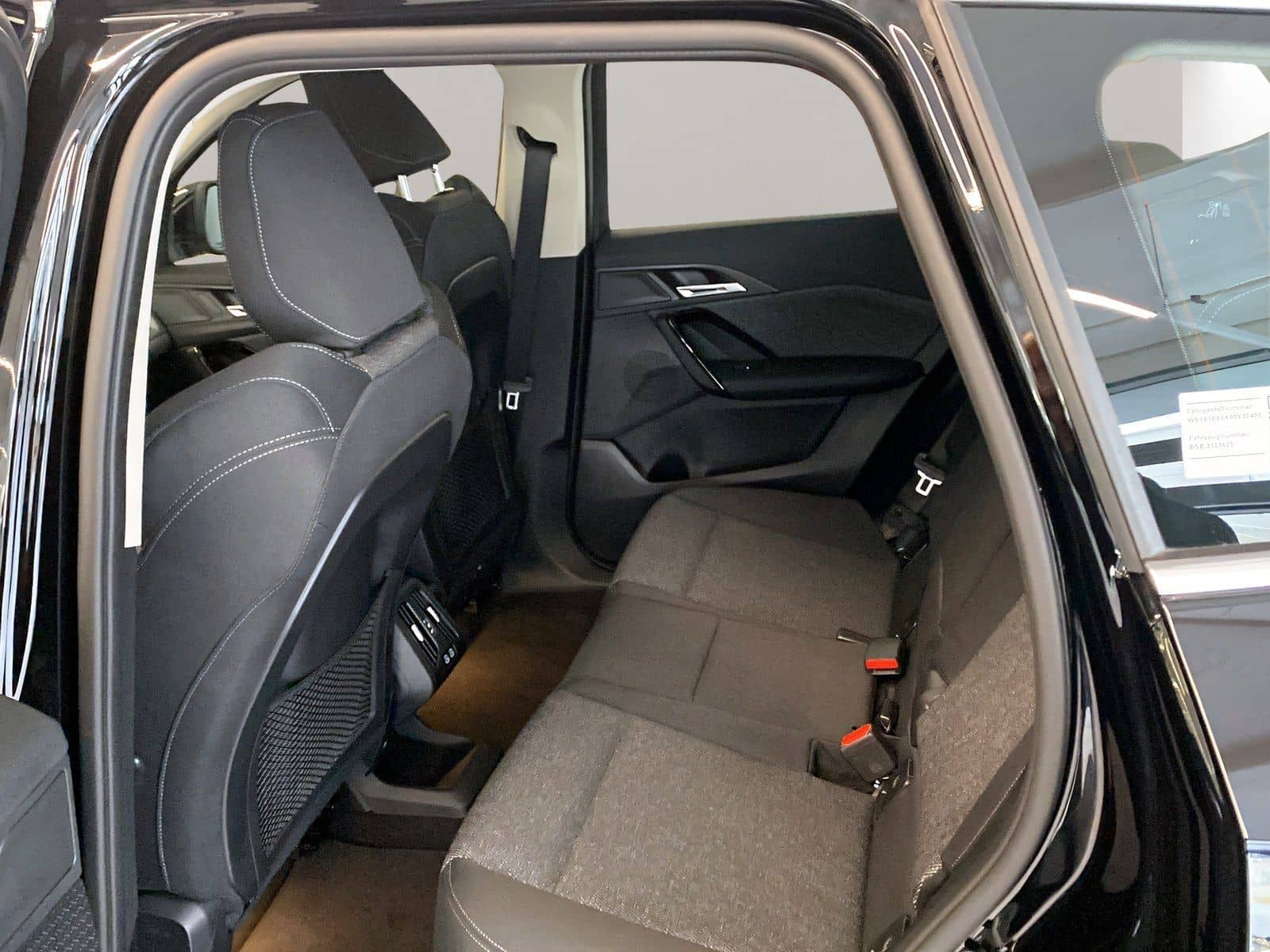 BMW iX1 xDrive30 AHK Kamera Sportsitze Sitzheizung foto 6