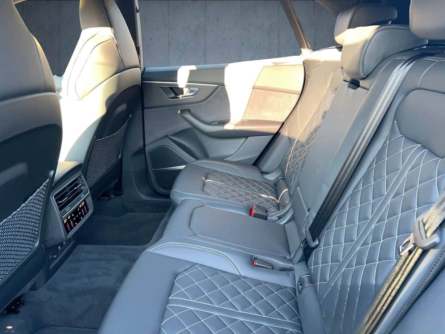 Audi SQ8 4.0TFSI Laser Leder Pano AHK Std.Hzg B&O foto 10