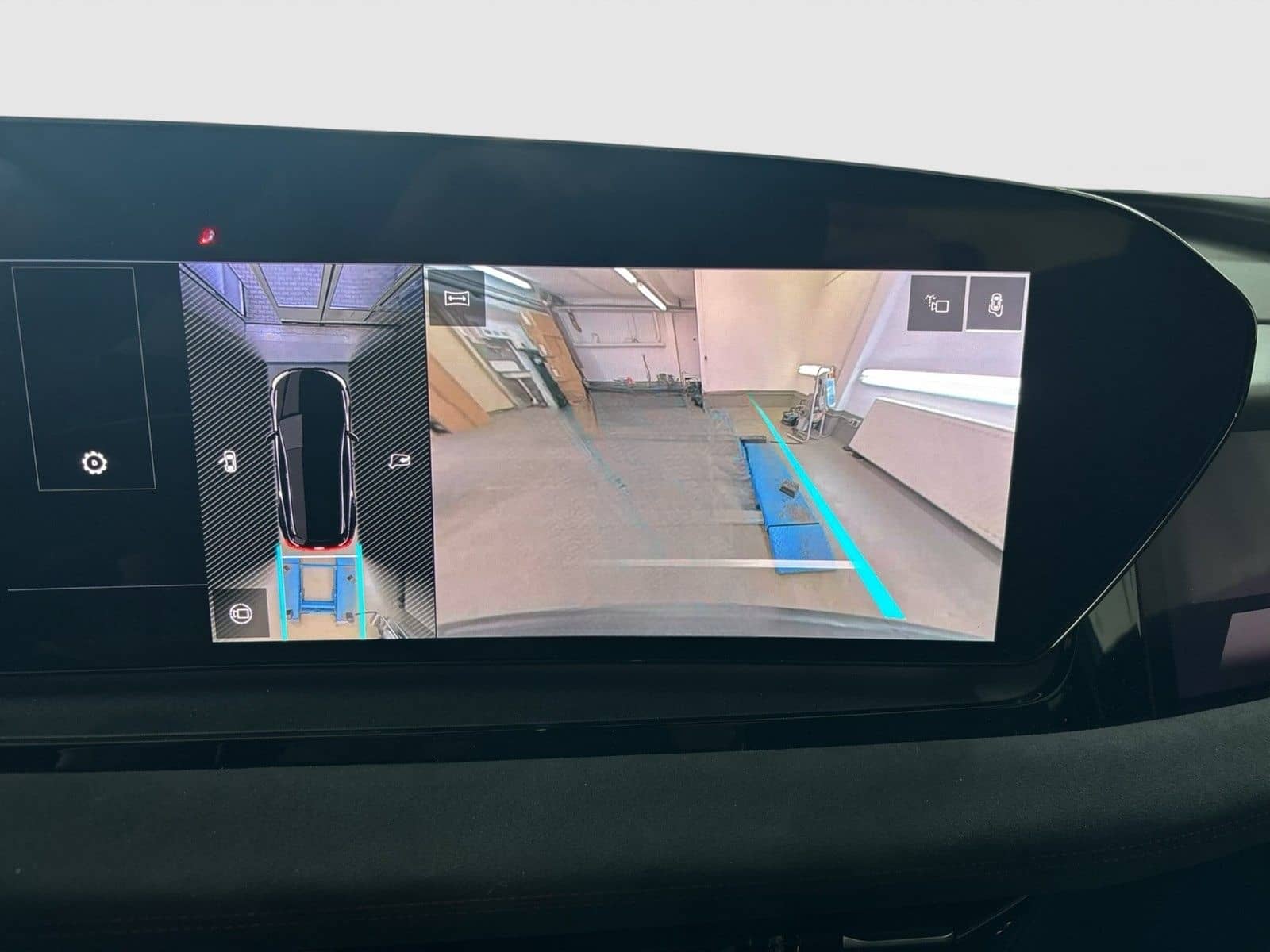 Audi Q6 e-tron quattro S LINE BLACKPAK TECHPRO 20" foto 15