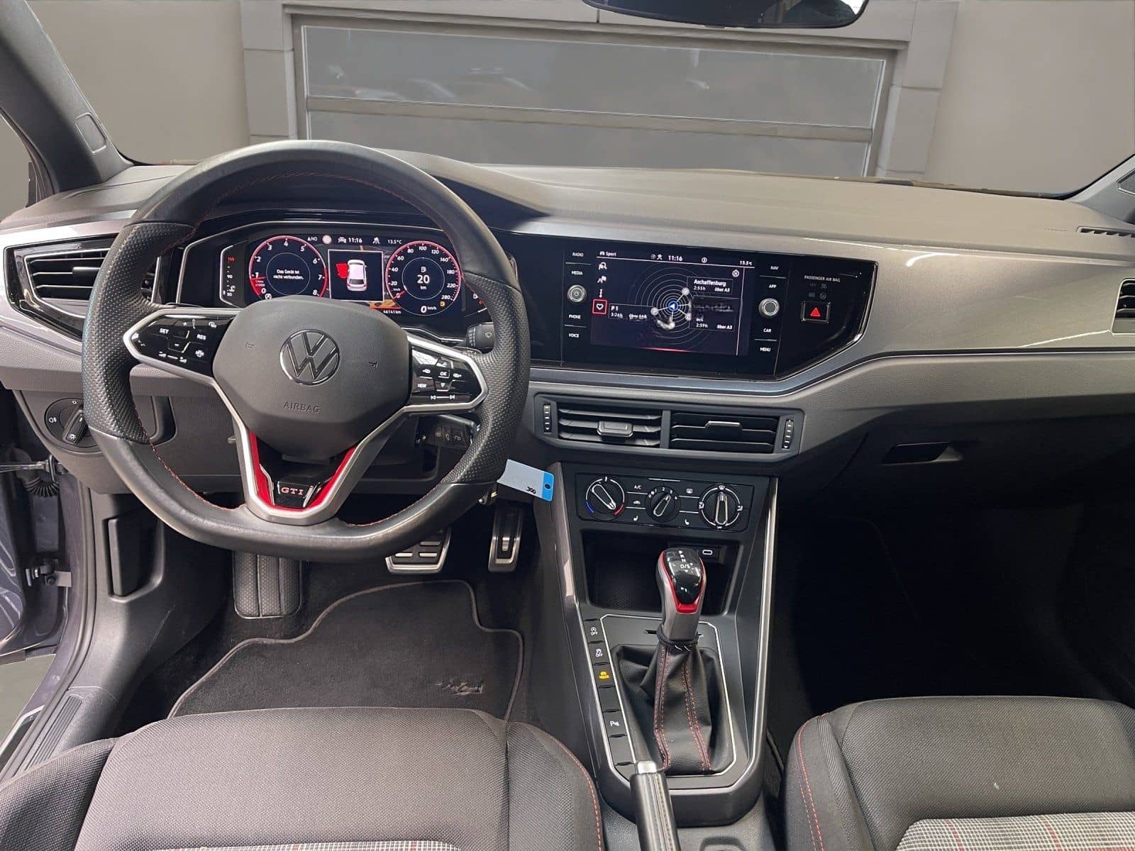 Volkswagen Polo VI 2.0 TSI GTI IQLight AUT Kam. Navi LED LM foto 15