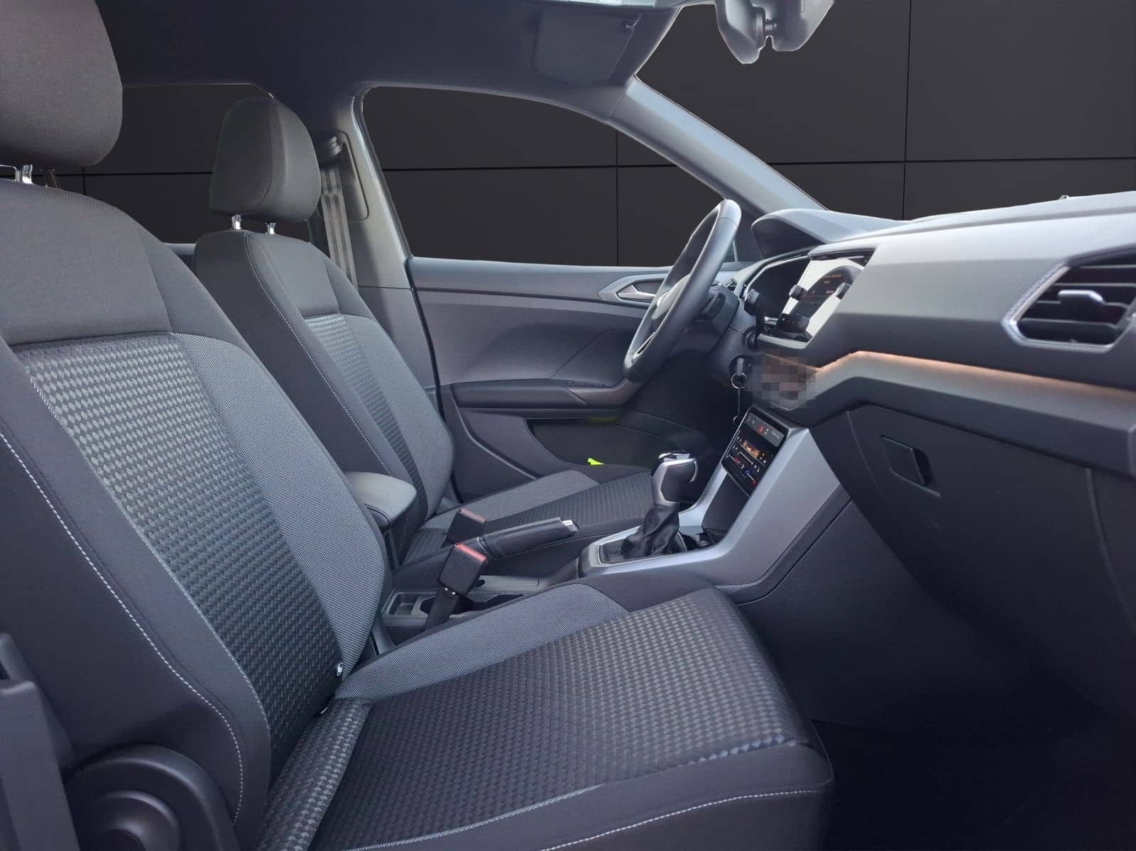 Volkswagen T-Cross TSI Active DSG LED Navi AID ACC RFK SH 1 foto 12