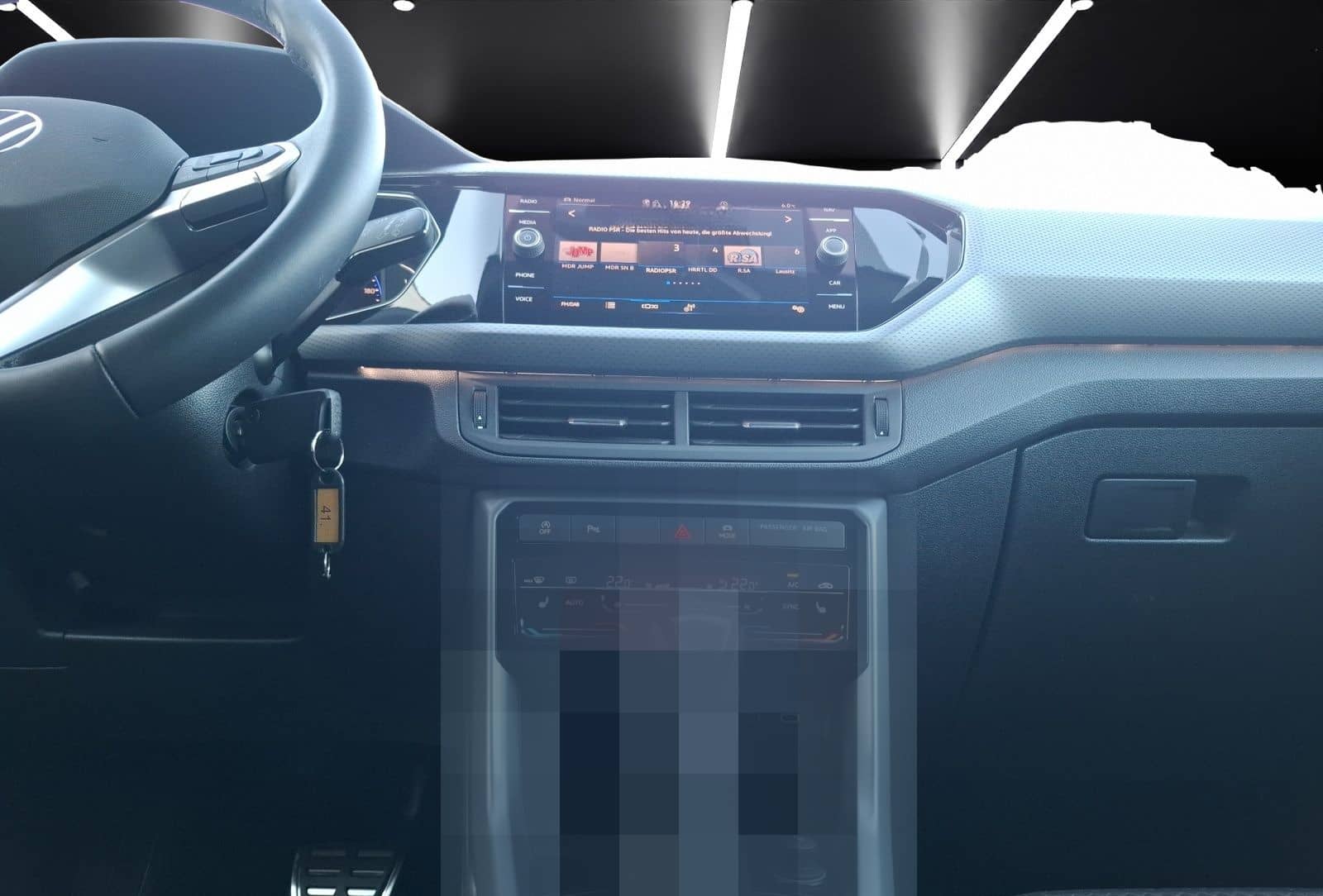 Volkswagen T-Cross TSI Active DSG LED Navi AID ACC RFK SH 1 foto 15