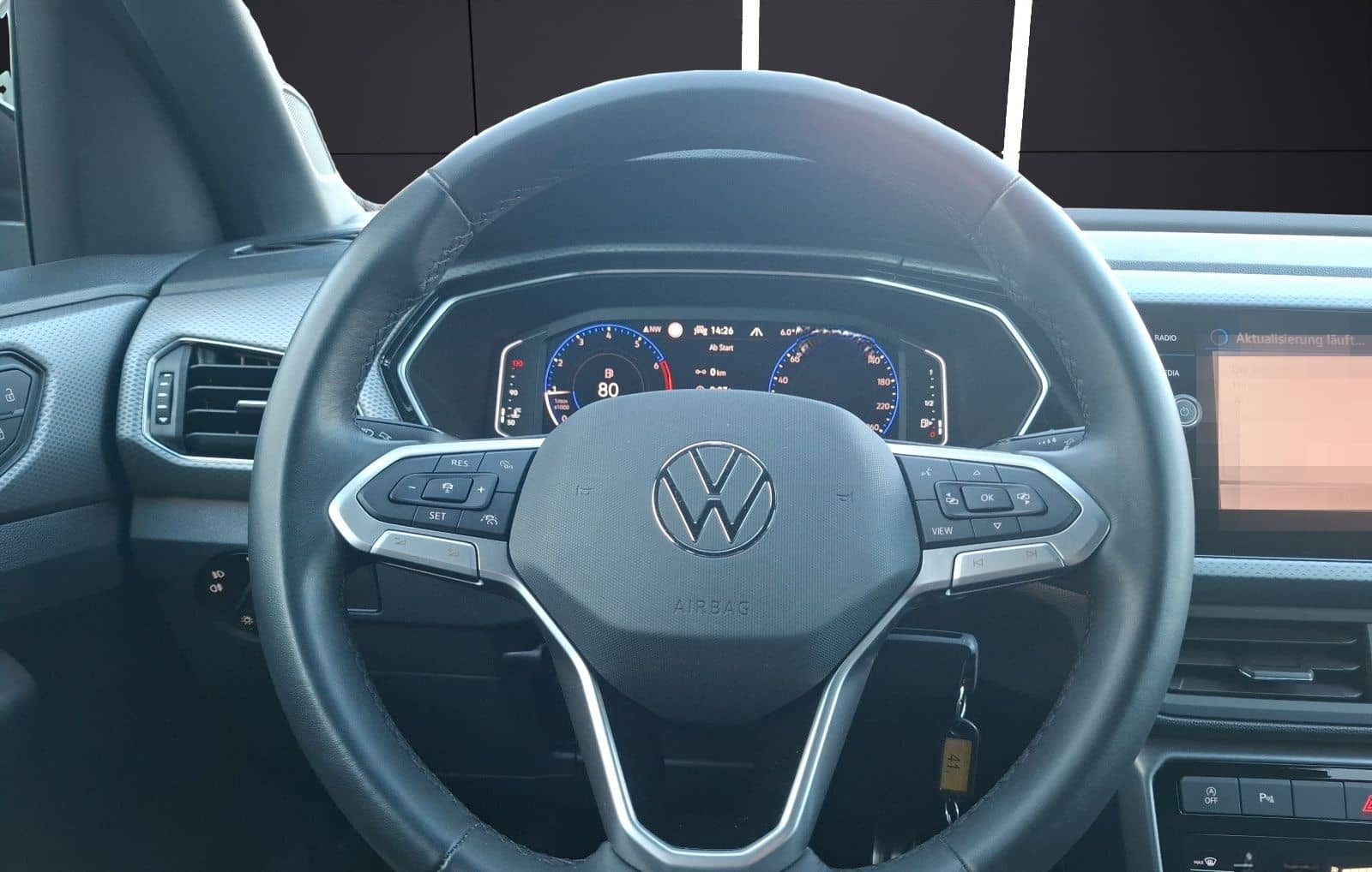 Volkswagen T-Cross TSI Active DSG LED Navi AID ACC RFK SH 1 foto 17