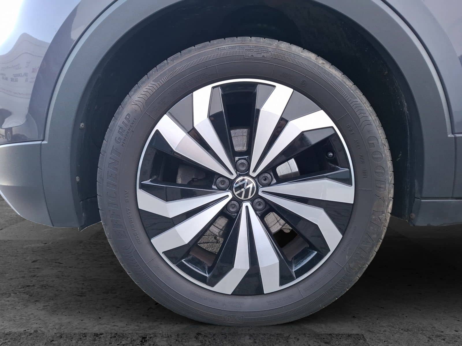 Volkswagen T-Cross TSI Active DSG LED Navi AID ACC RFK SH 1 foto 9