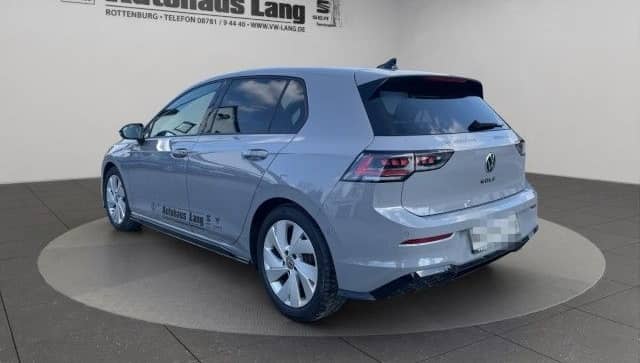 Volkswagen Golf VIII 2.0 TDI DSG R-Line Black Style IQ Ligh foto 4