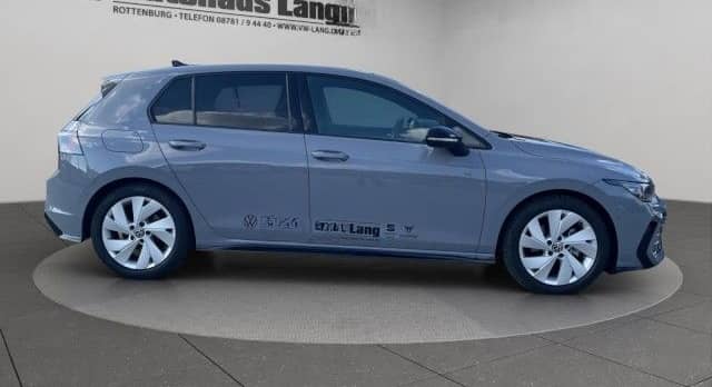 Volkswagen Golf VIII 2.0 TDI DSG R-Line Black Style IQ Ligh foto 6