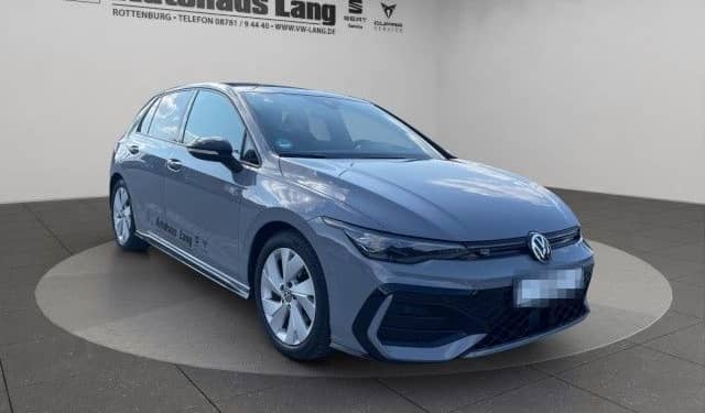 Volkswagen Golf VIII 2.0 TDI DSG R-Line Black Style IQ Ligh foto 8