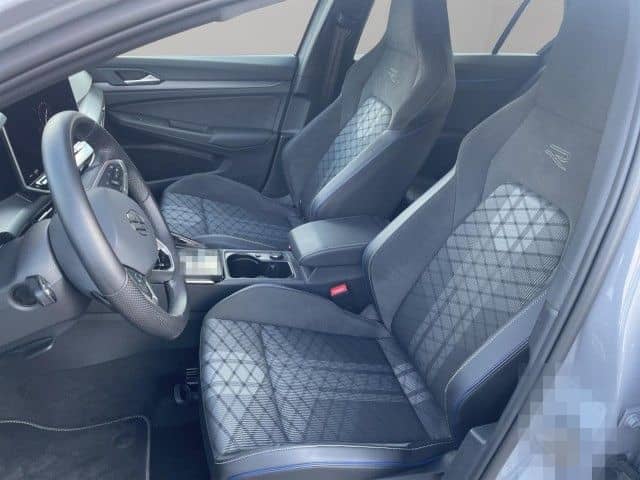 Volkswagen Golf VIII 2.0 TDI DSG R-Line Black Style IQ Ligh foto 10