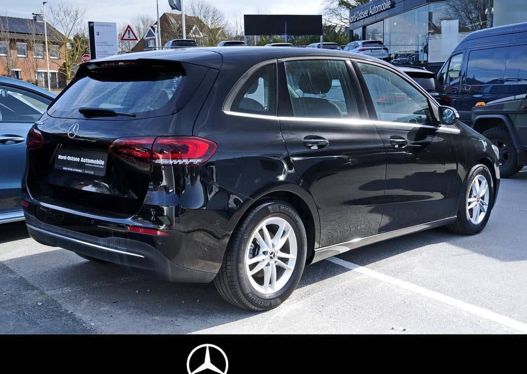 Mercedes-Benz B 180 d STYLE DISTRO MULTIBEAM LHZ KAMERA SHZ foto 4