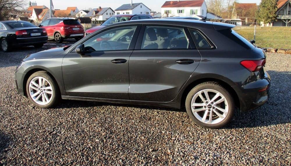 Audi A3 Sportback 1,0 TFSI Adv. Garantie bis 05.2027 foto 1