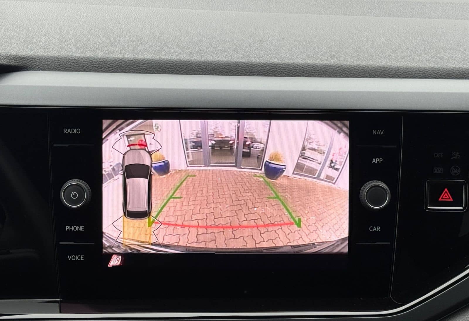 Volkswagen Taigo R-Line 1.0 TSI °IQ.LIGHT°KEYLESS°RFK°ACC° foto 16