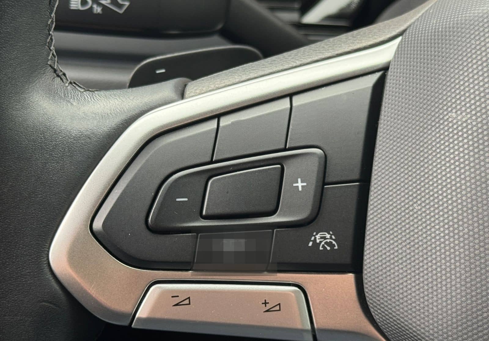 Volkswagen Taigo R-Line 1.0 TSI °IQ.LIGHT°KEYLESS°RFK°ACC° foto 18