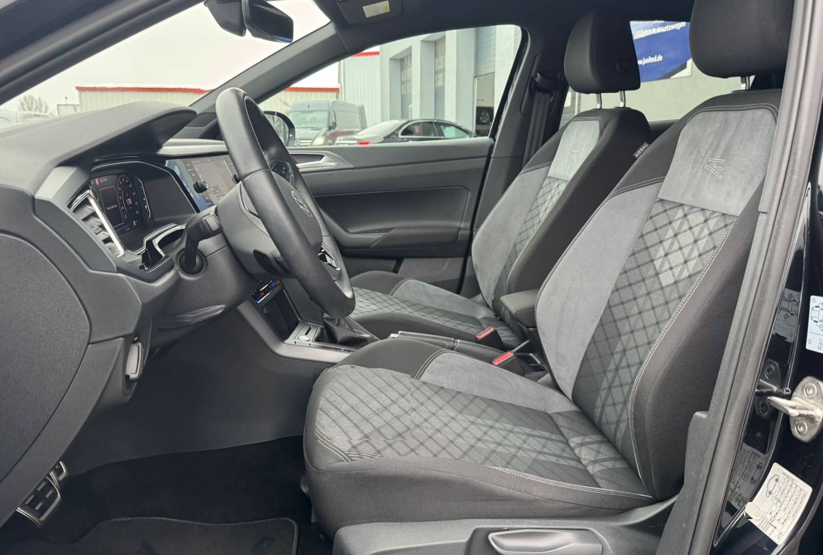 Volkswagen Taigo R-Line 1.0 TSI °IQ.LIGHT°KEYLESS°RFK°ACC° foto 7