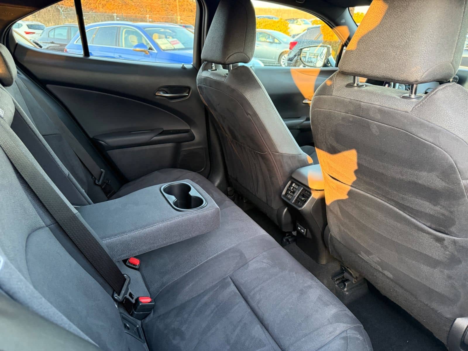 Lexus UX 250 h Launch Edition foto 14