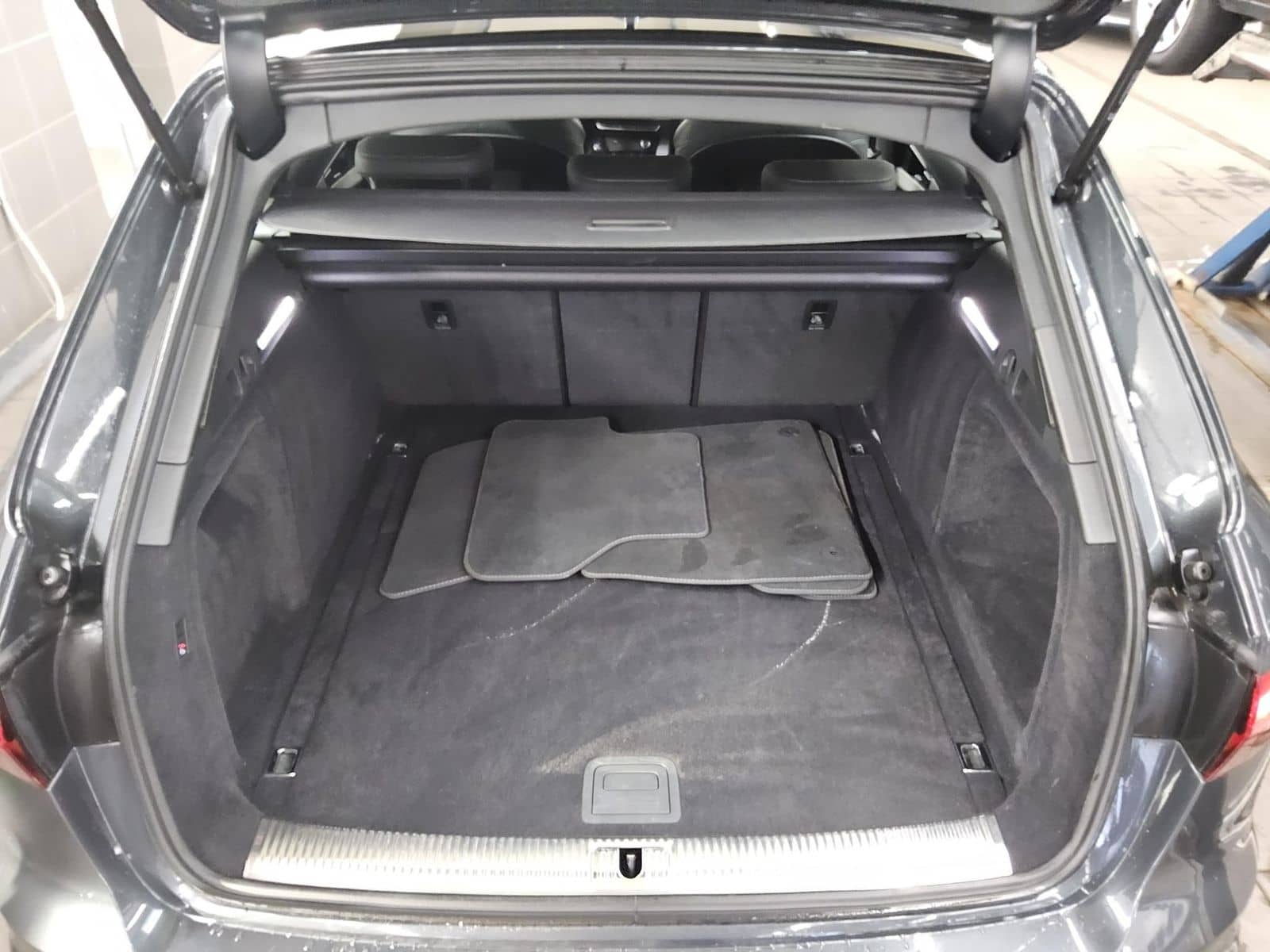 Audi A4 Avant 40 TDI S-Line T-Leder Navi LED AHK foto 11