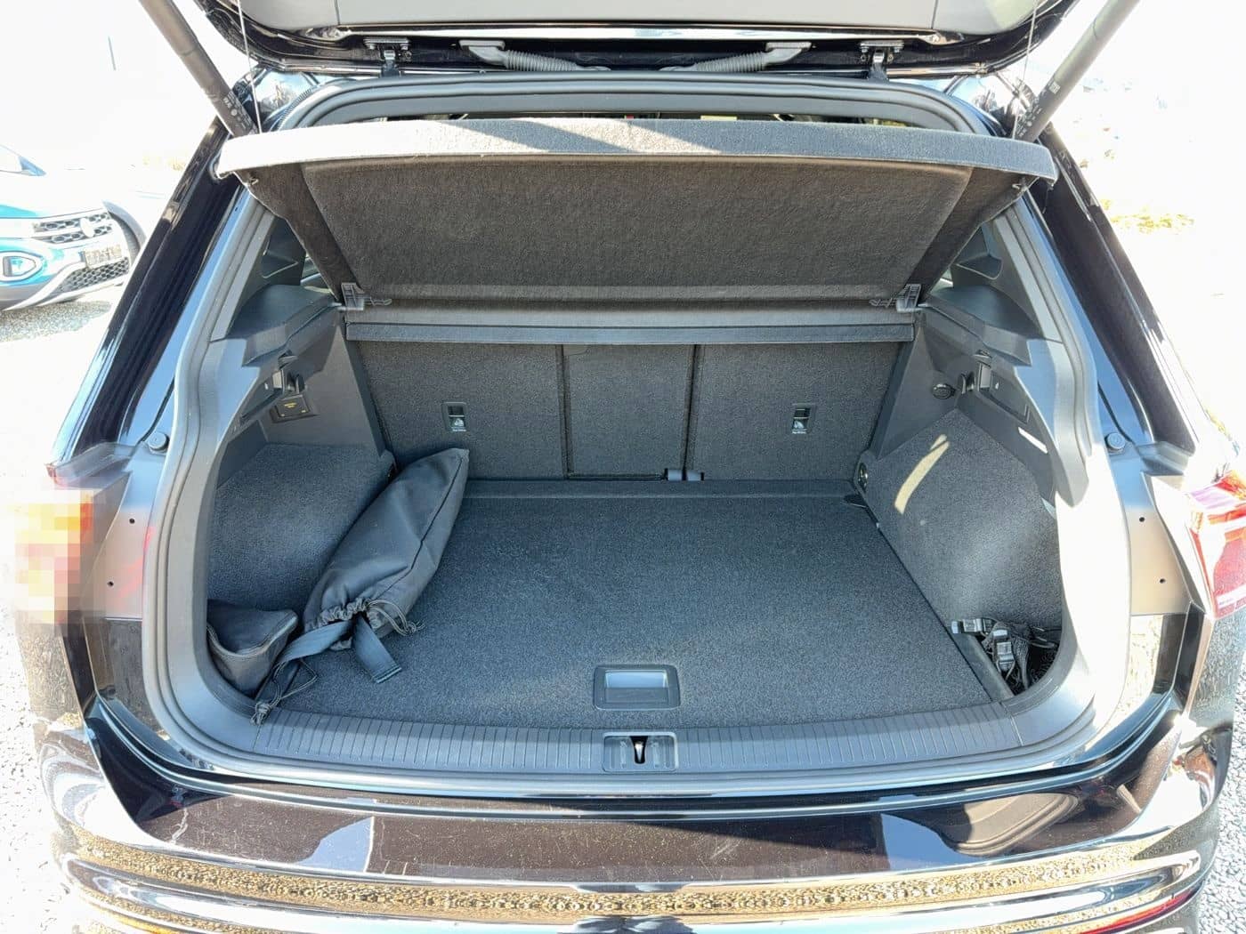 Volkswagen Tiguan R / R-Perform. Akrapovic / H&K DCC- Fahrw foto 17