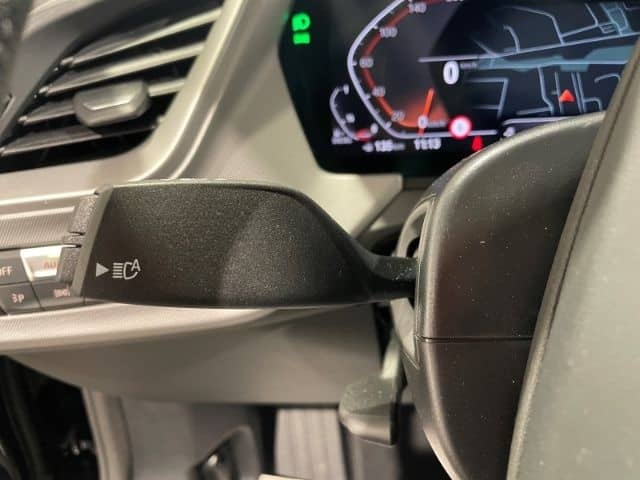 BMW 120 d Advantage Automatik EU6d Navi LED Virtual  foto 19