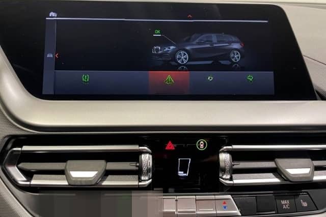 BMW 120 d Advantage Automatik EU6d Navi LED Virtual  foto 22