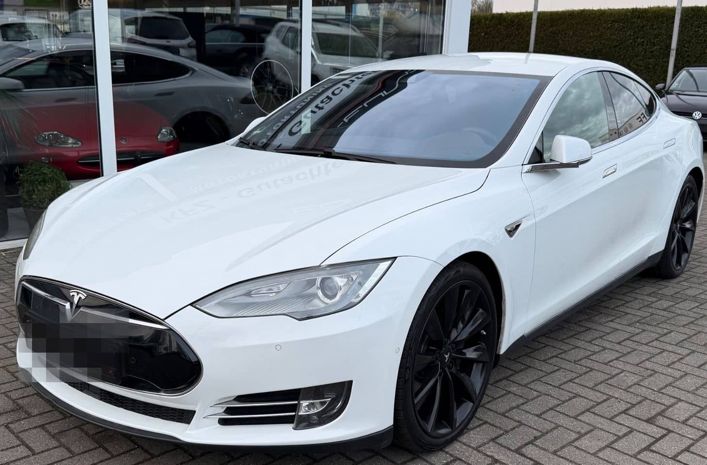 Tesla Model S 85D Performance foto 1