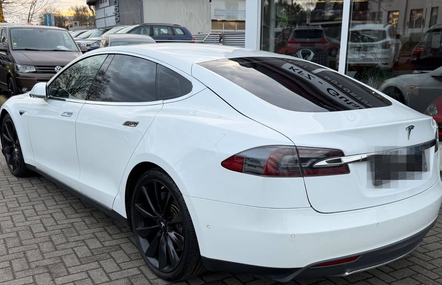 Tesla Model S 85D Performance foto 4