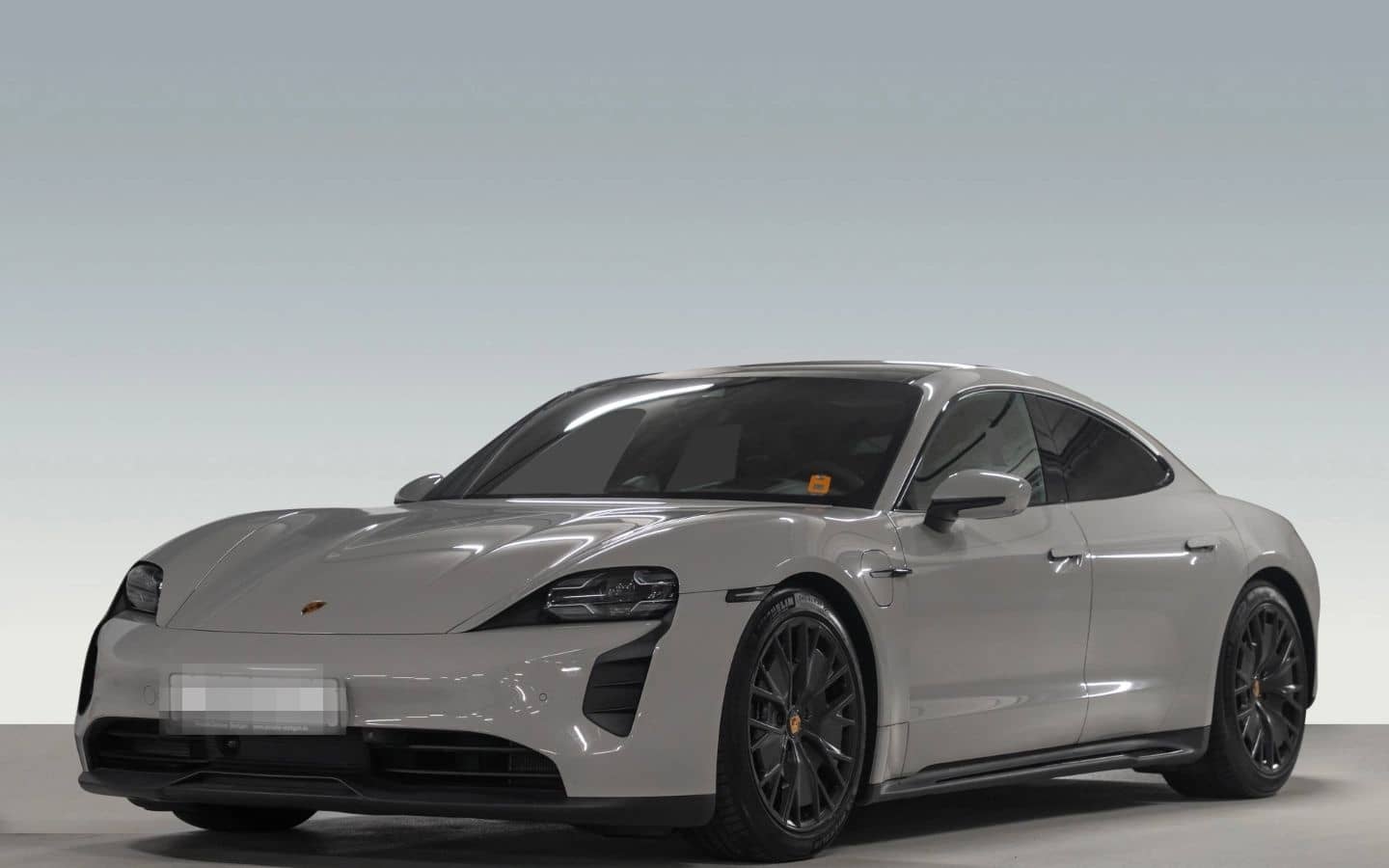 Porsche Taycan GTS HeadUp Beifahrerdisplay Burmester foto 1