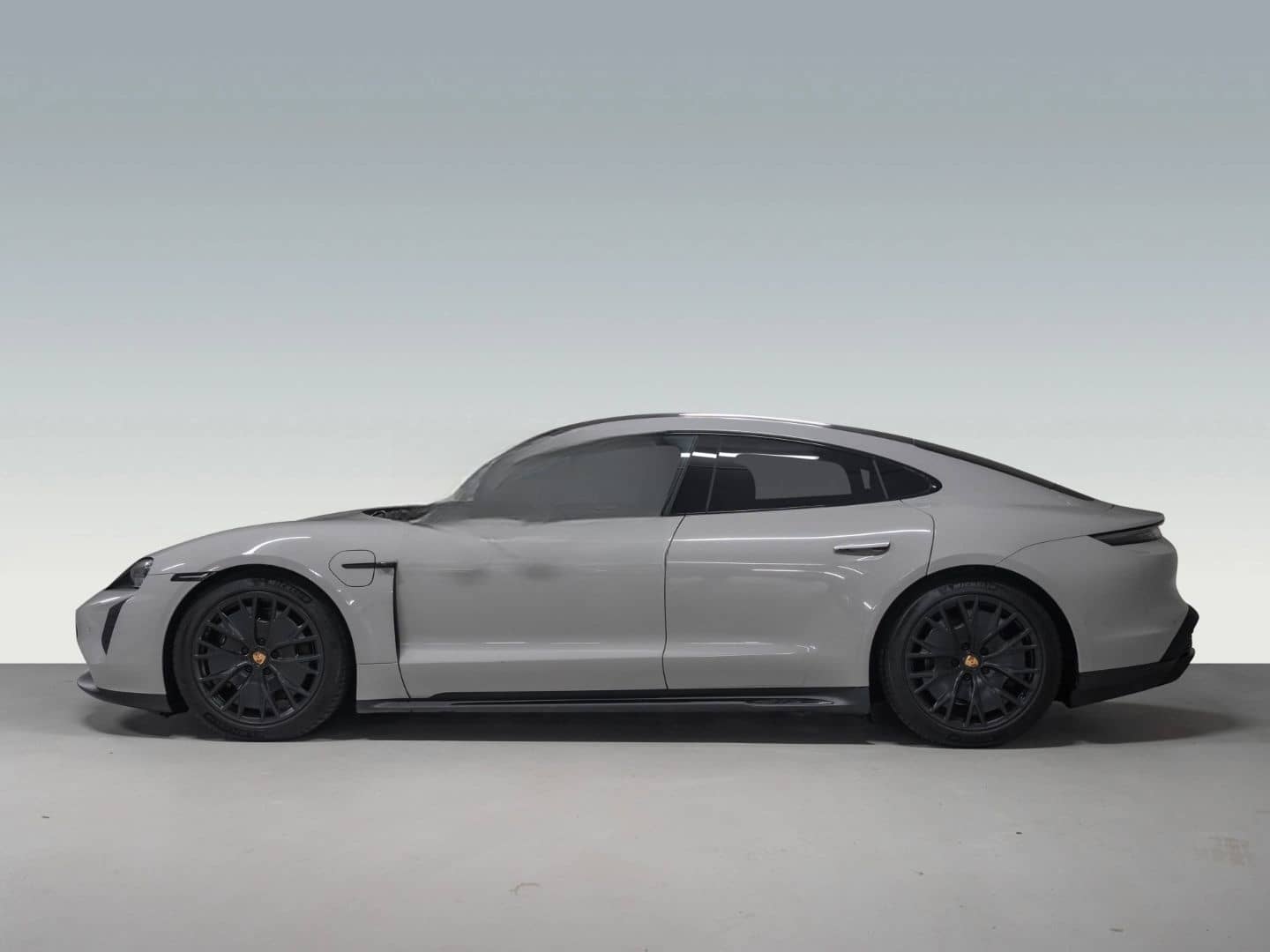 Porsche Taycan GTS HeadUp Beifahrerdisplay Burmester foto 2