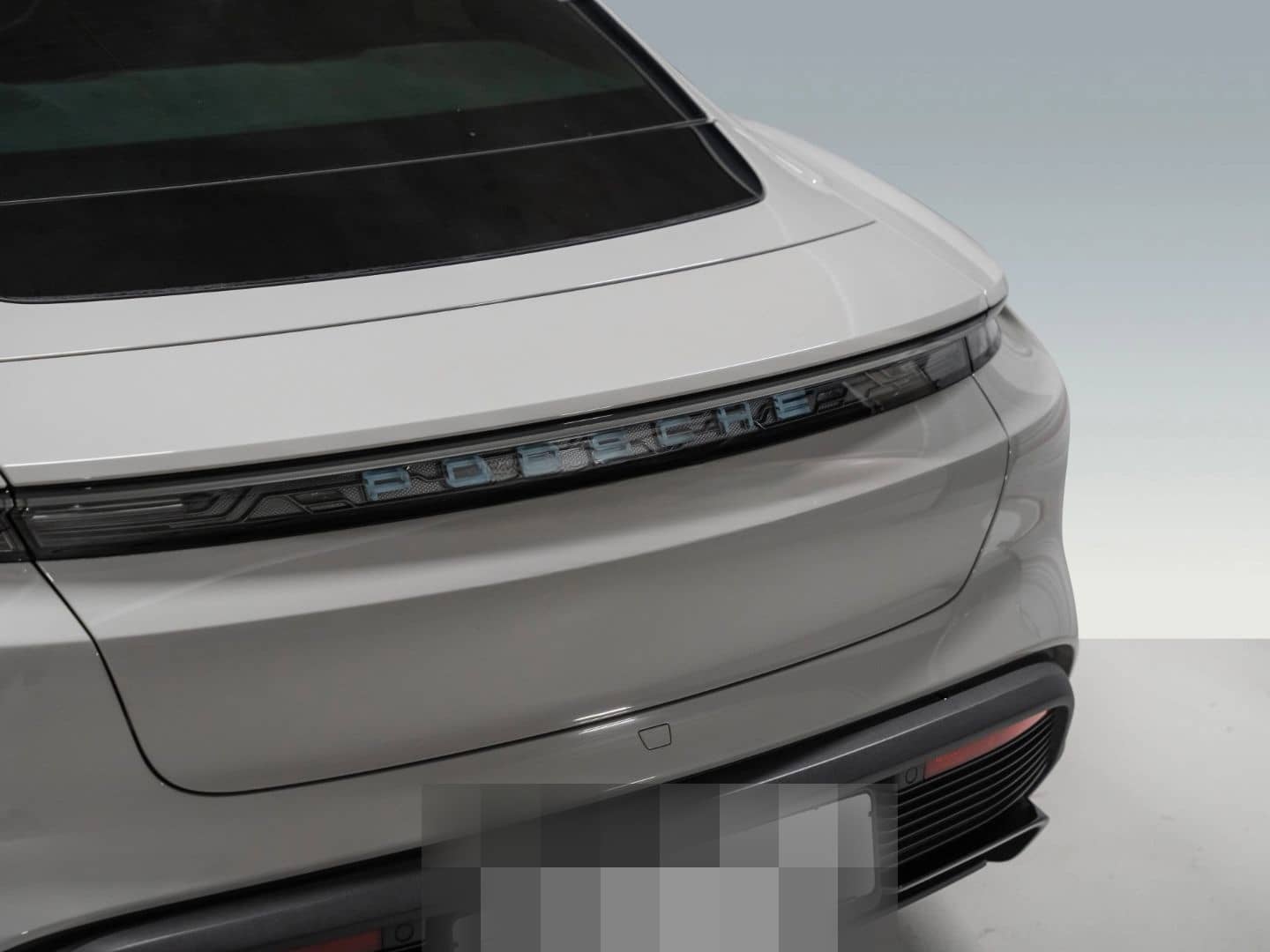 Porsche Taycan GTS HeadUp Beifahrerdisplay Burmester foto 12