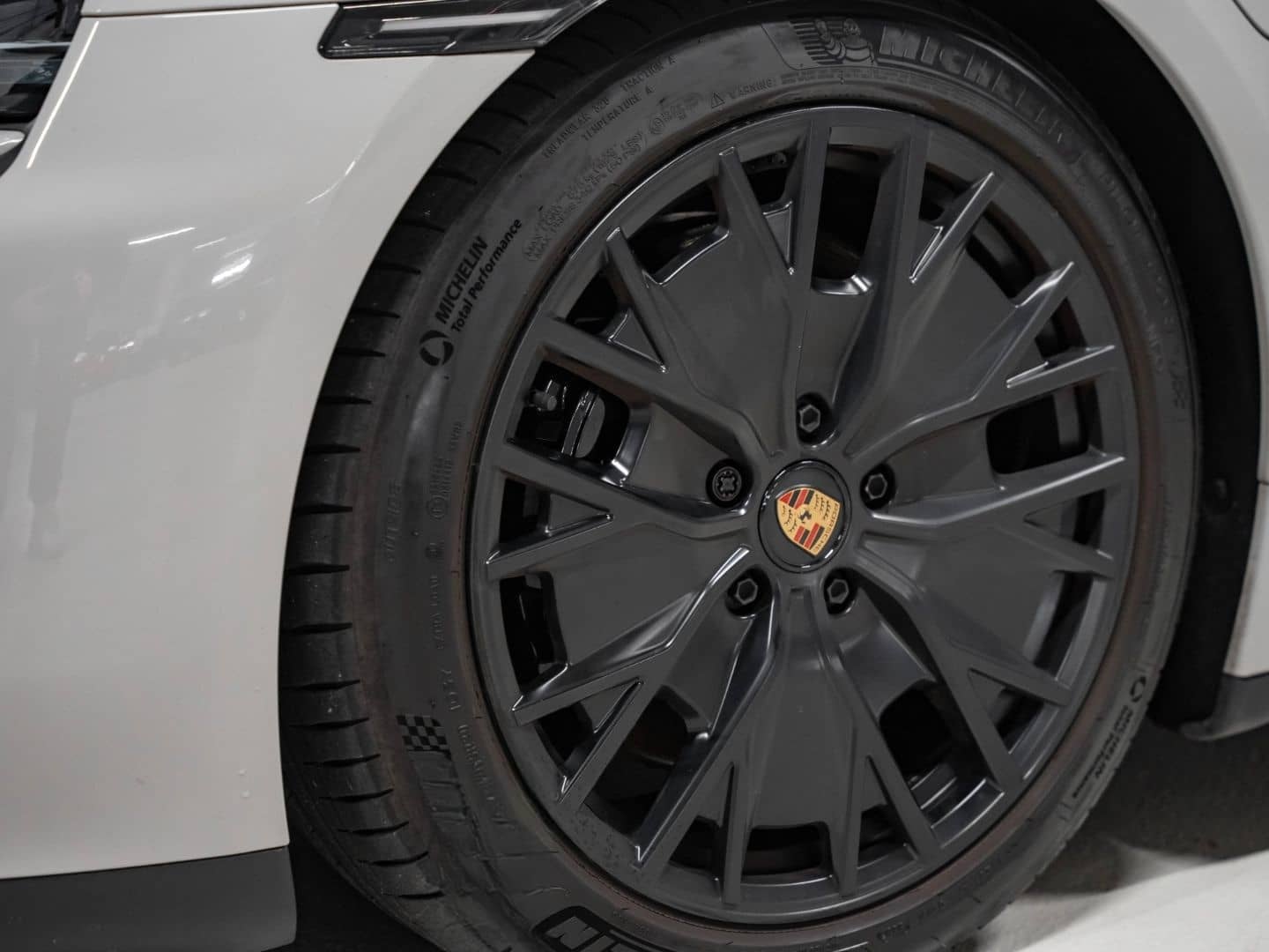 Porsche Taycan GTS HeadUp Beifahrerdisplay Burmester foto 14