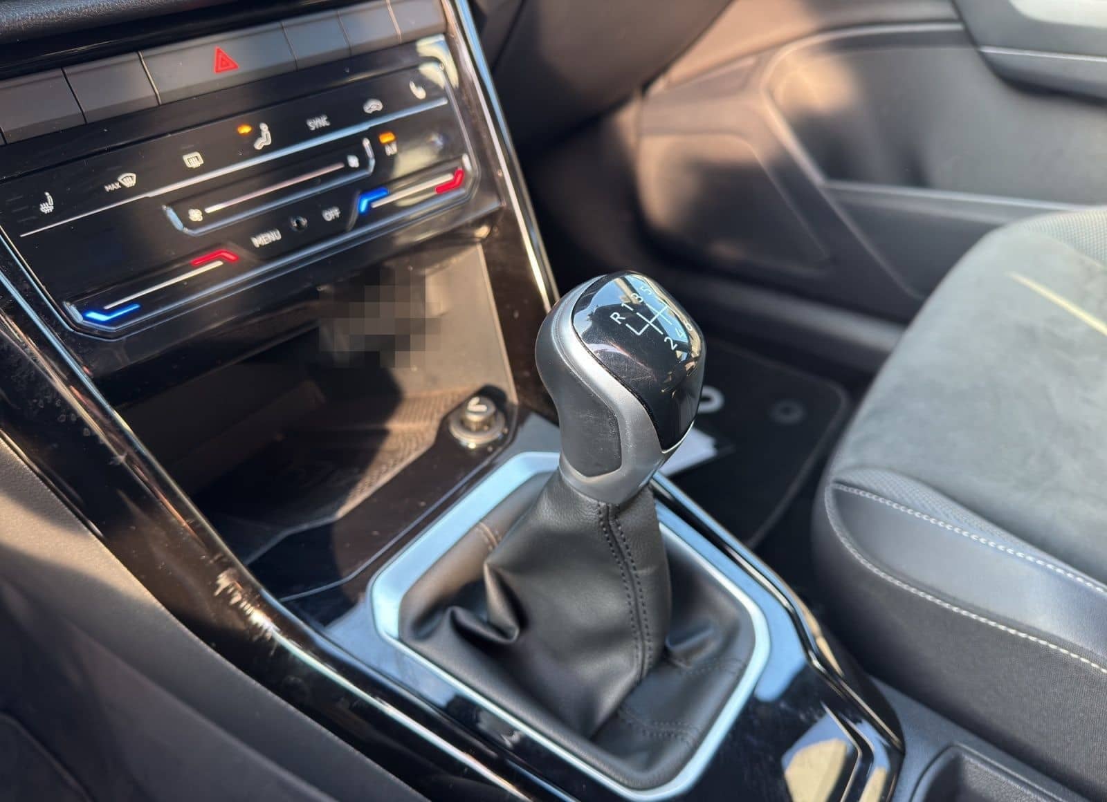 Volkswagen T-Roc 1.0 TSI R-LINE NAVI KAMERA APP-CONNECT LED foto 11