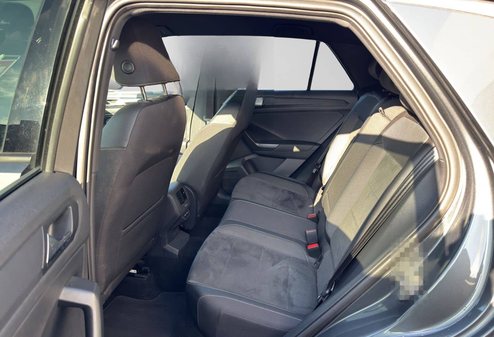 Volkswagen T-Roc 1.0 TSI R-LINE NAVI KAMERA APP-CONNECT LED foto 6