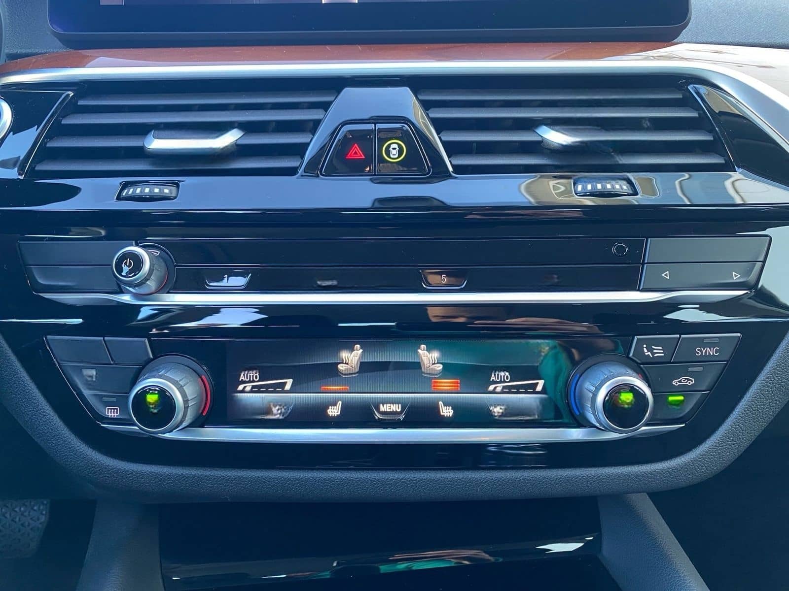 BMW 530i Limousine Integral-Aktivlenkung HUD DA PA foto 13