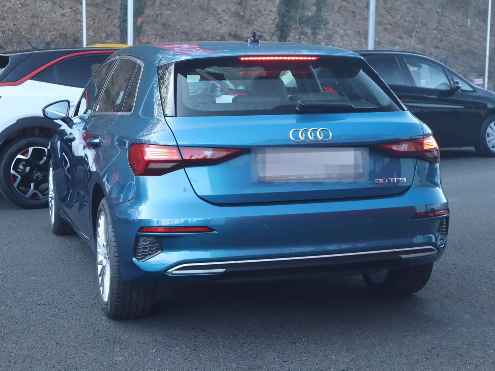 Audi A3 Sportback 30 TFSI LED Navi Sitzheizung PDC foto 3