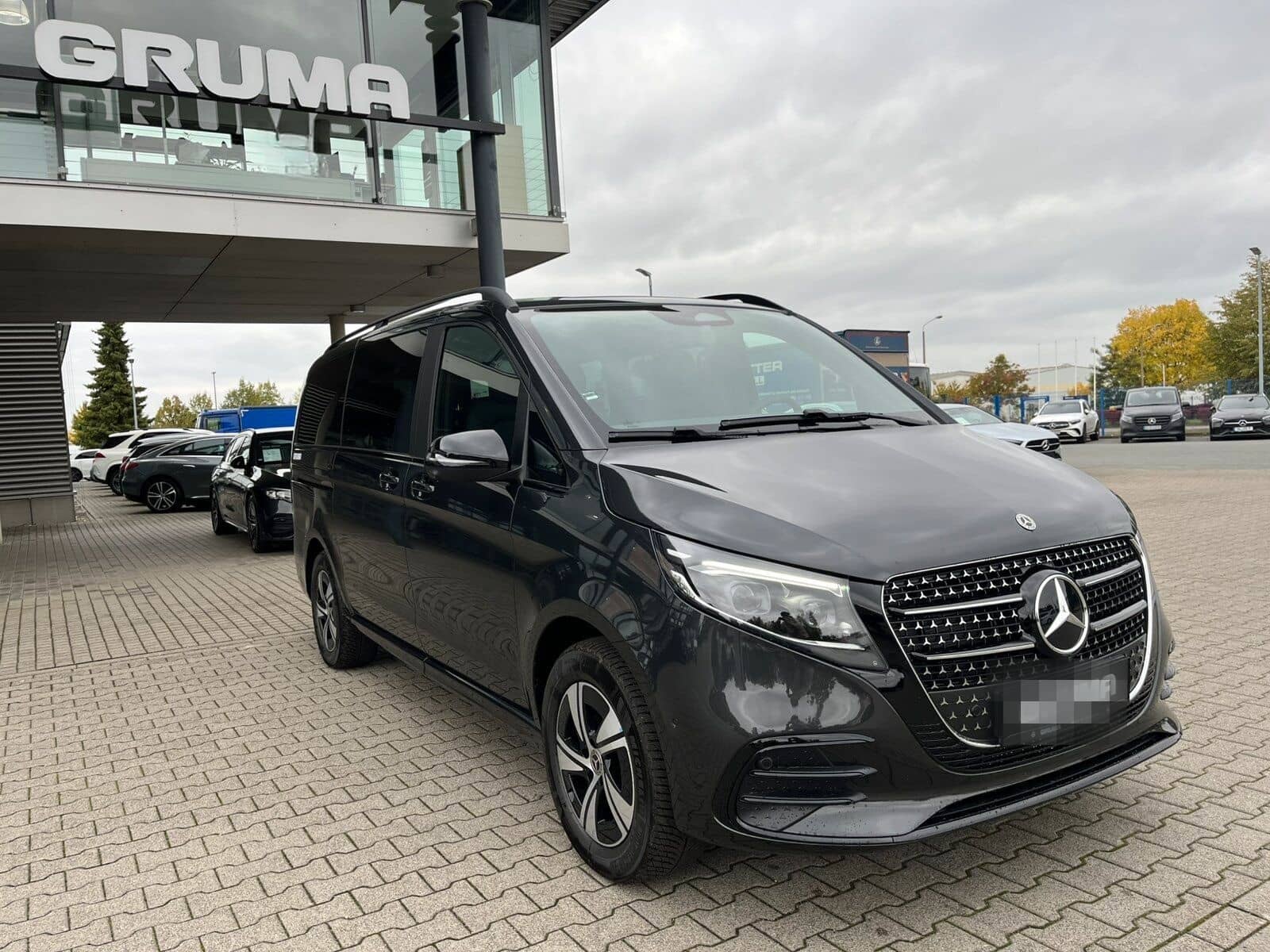 Mercedes-Benz V 300 d 4M AV L AMG Night STANDHZ+AHZV+DISTR+360 foto 3