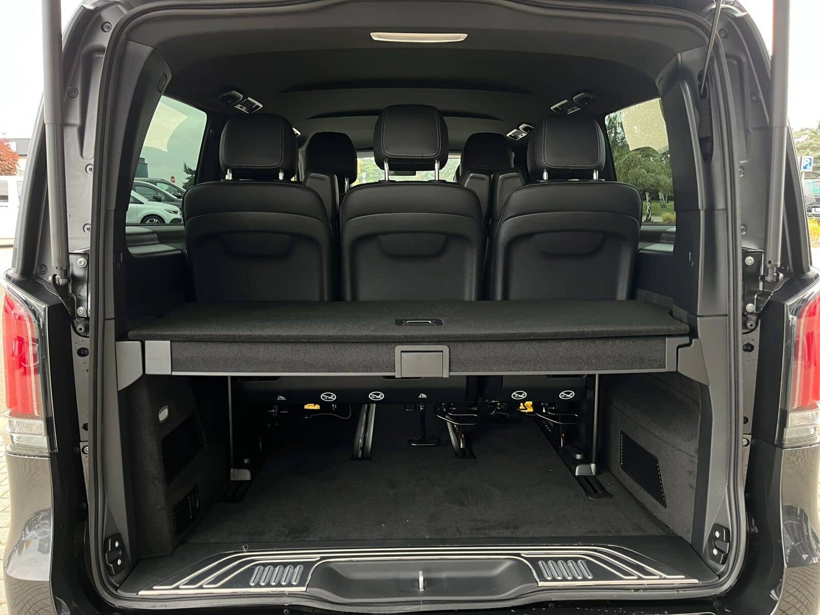 Mercedes-Benz V 300 d 4M AV L AMG Night STANDHZ+AHZV+DISTR+360 foto 10