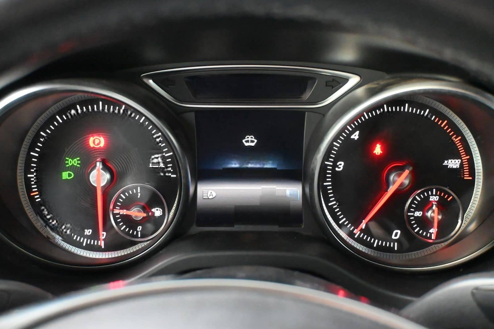 Mercedes-Benz CLA 200 Shooting Brake/NIGHT/AMG/LED/PANO foto 12