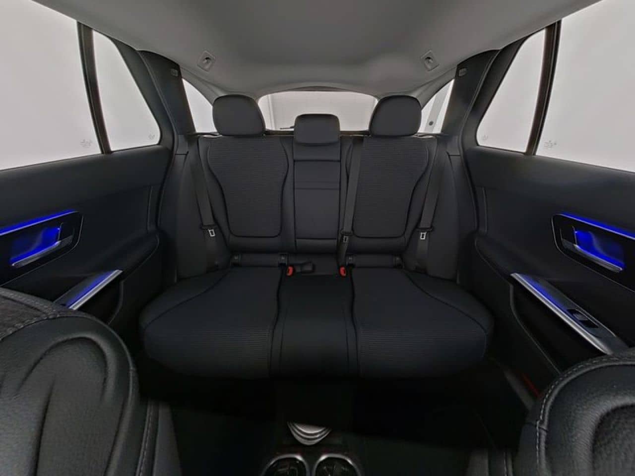 Mercedes-Benz C 200 d T +AVANTGARDE+AHK+FAHRASSISTENZ-P.+360° foto 10