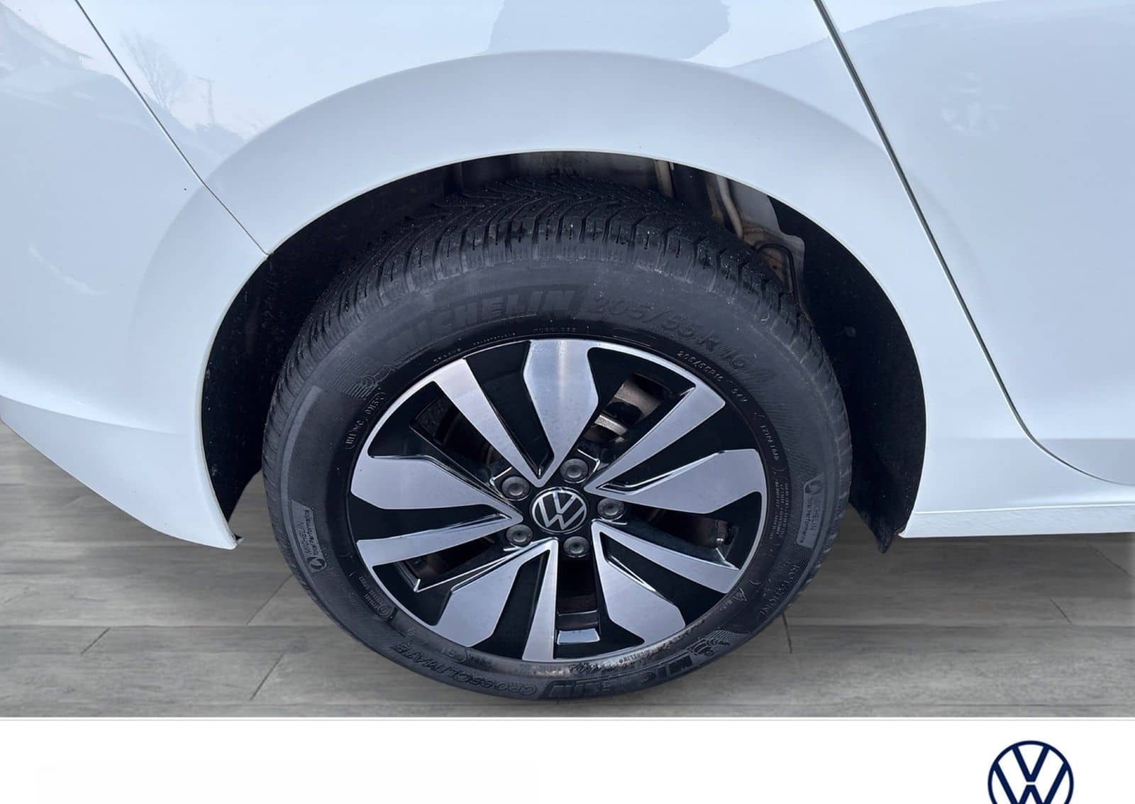 Volkswagen Golf VIII 1.0 eTSI MOVE STANDHZ. AHK CAM NAVI foto 6