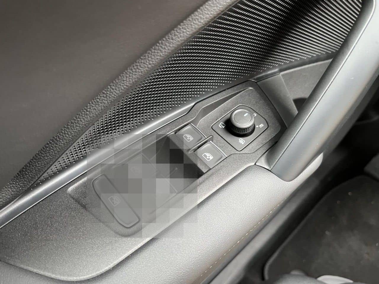 Volkswagen Tiguan 1,5 eTSI DSG Elegance (IQLight+AHK+Navi) foto 15