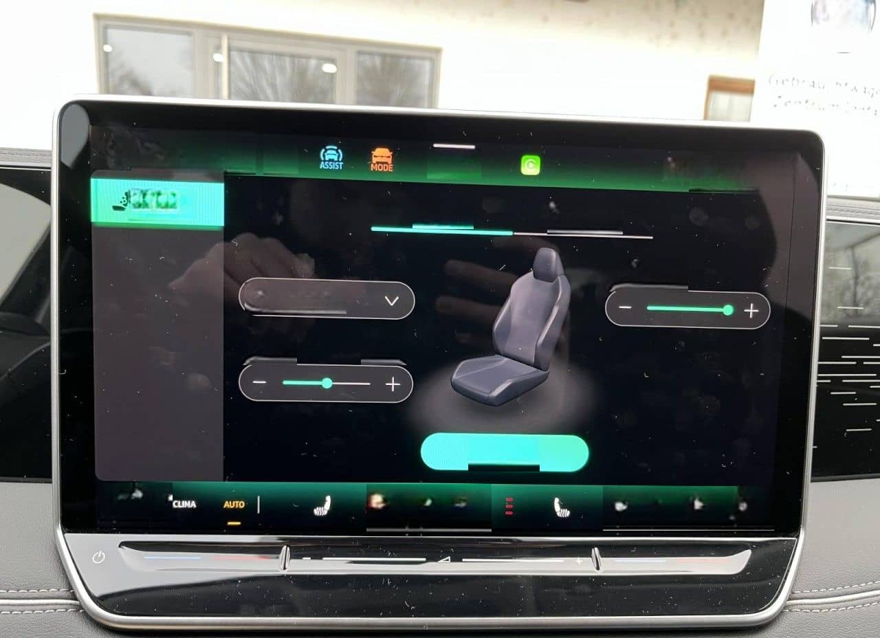 Volkswagen Tiguan 1,5 eTSI DSG Elegance (IQLight+AHK+Navi) foto 25