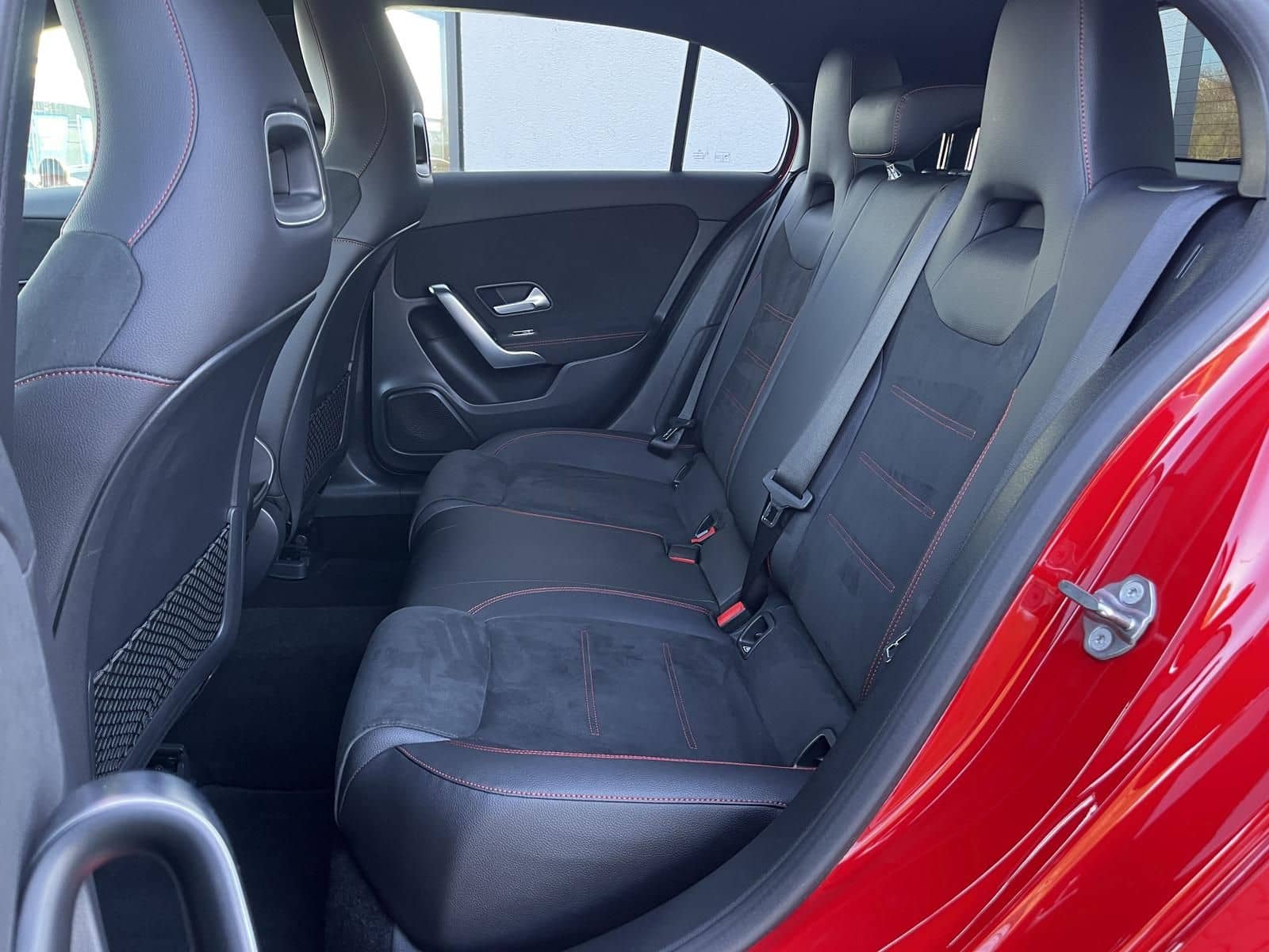 Mercedes-Benz A 200 Amg Line /Navi/LED/Alcantara foto 15