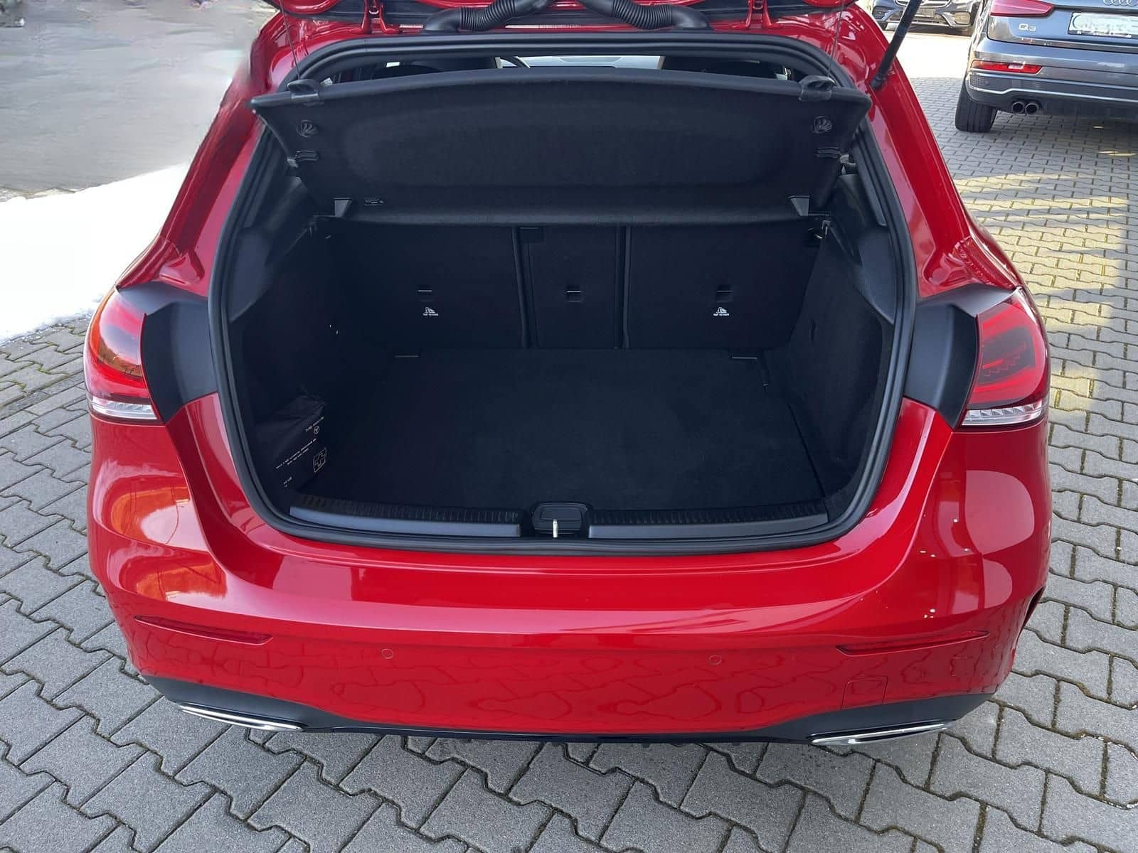 Mercedes-Benz A 200 Amg Line /Navi/LED/Alcantara foto 20