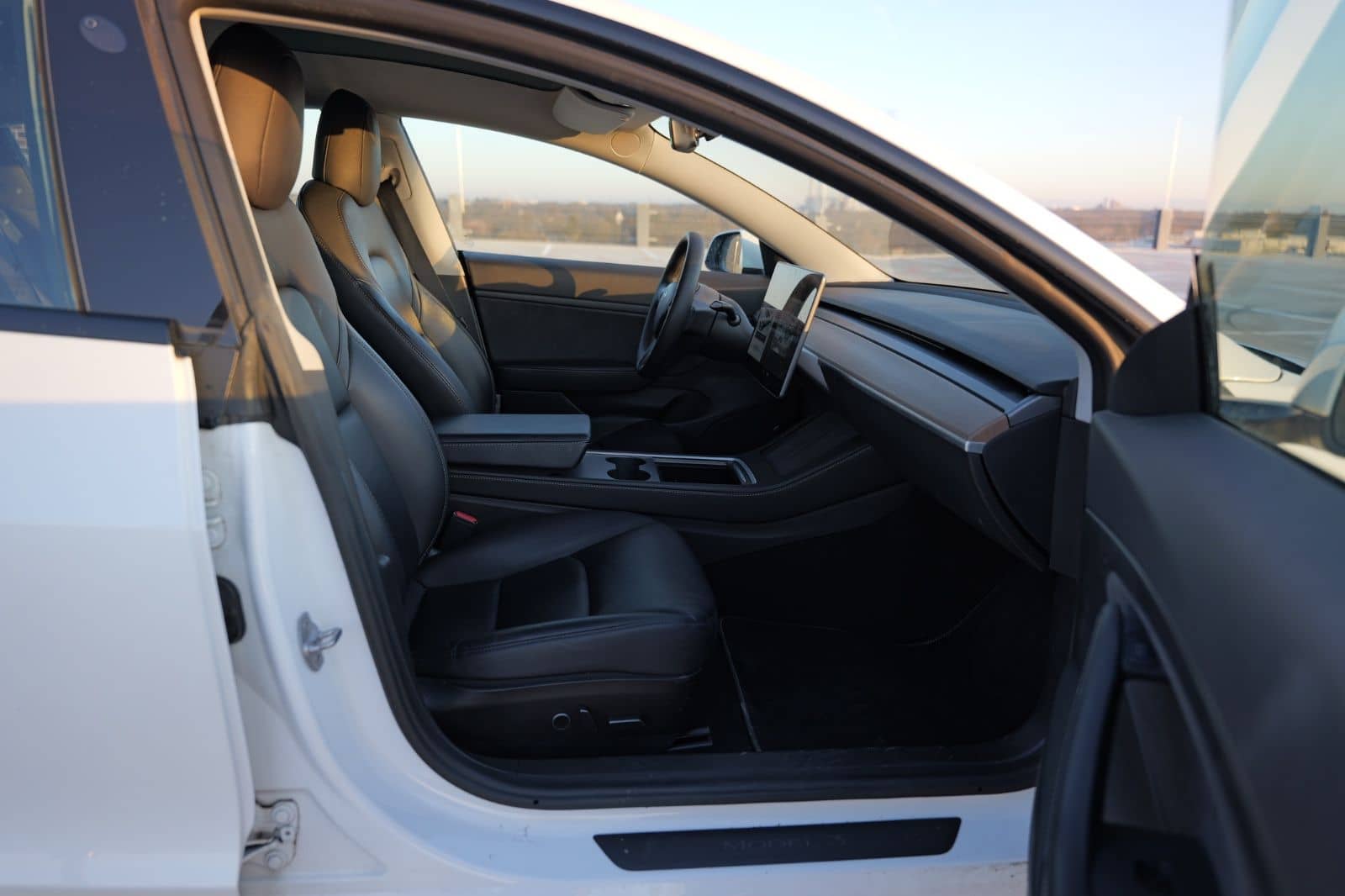 Tesla Model 3 *Stand + Reichweite*Panorama*Autopilot foto 24