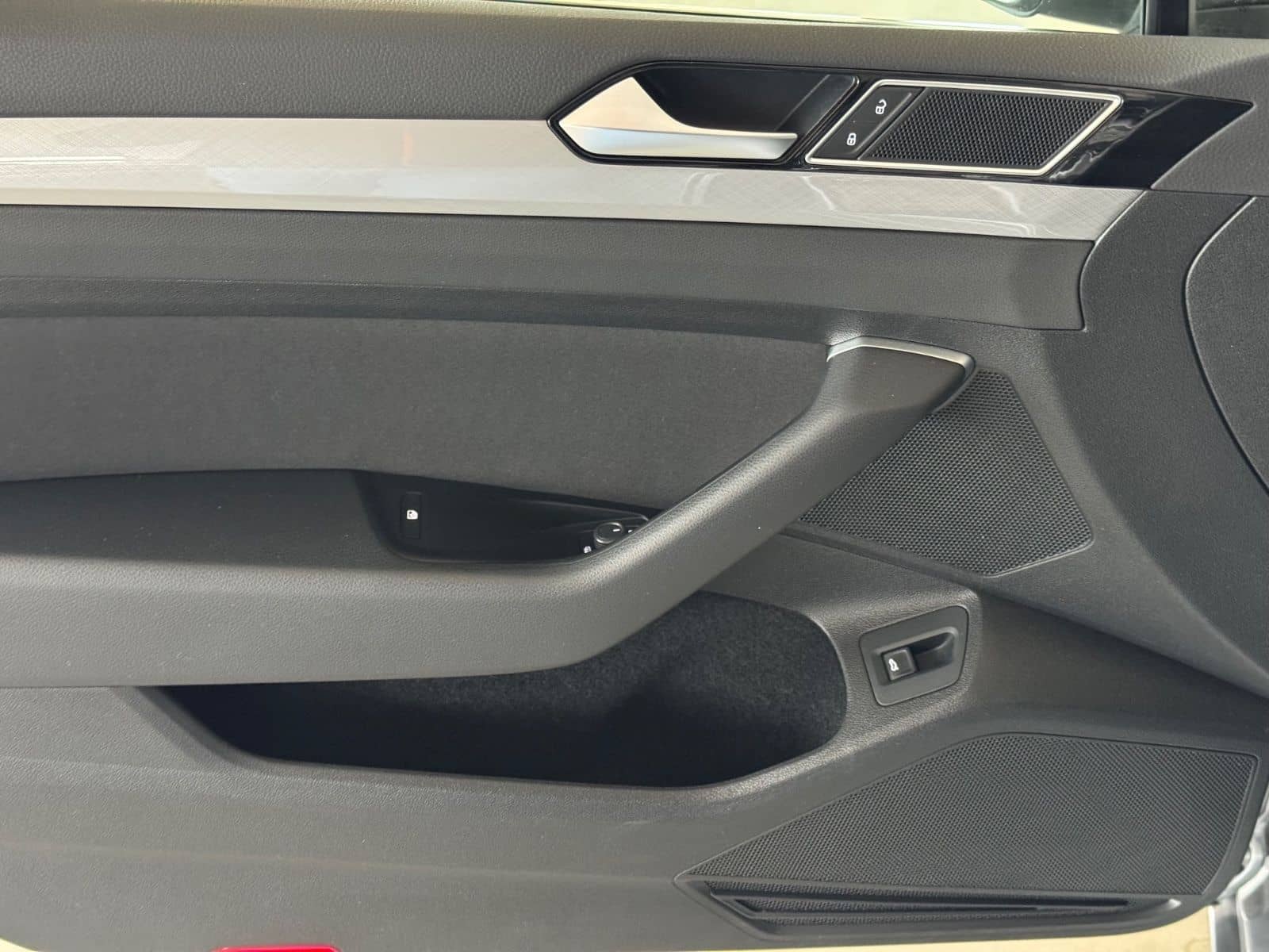 Volkswagen Passat Variant 2.0 TDI Business Matrix/AHK/Kam foto 15