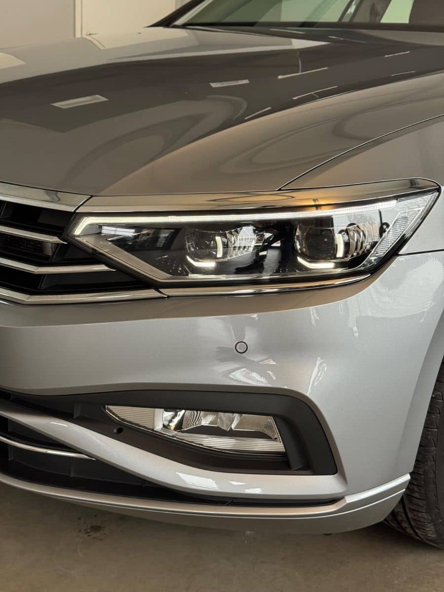 Volkswagen Passat Variant 2.0 TDI Business Matrix/AHK/Kam foto 25