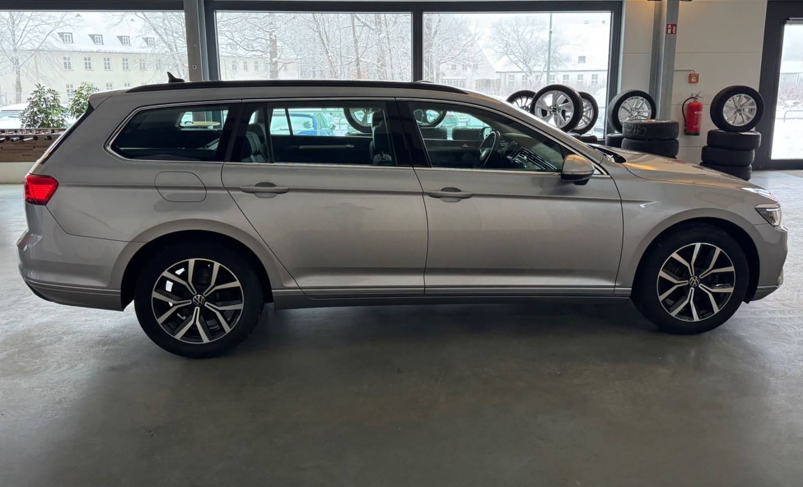 Volkswagen Passat Variant 2.0 TDI Business Matrix/AHK/Kam foto 4